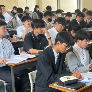 高校3年間を見据えた学び「資格所得の意義」【情報メディアコース1年生】…(5/15)