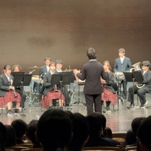 私学連合音楽会で演奏しました【吹奏楽部】…(11/7)