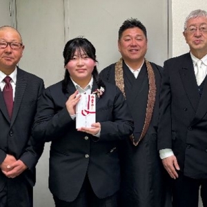 国公立大学合格「お祝い金」贈呈式