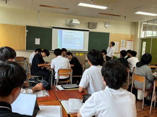 文理選抜コース特別授業「高大連携ゼミ体験」(7/13)